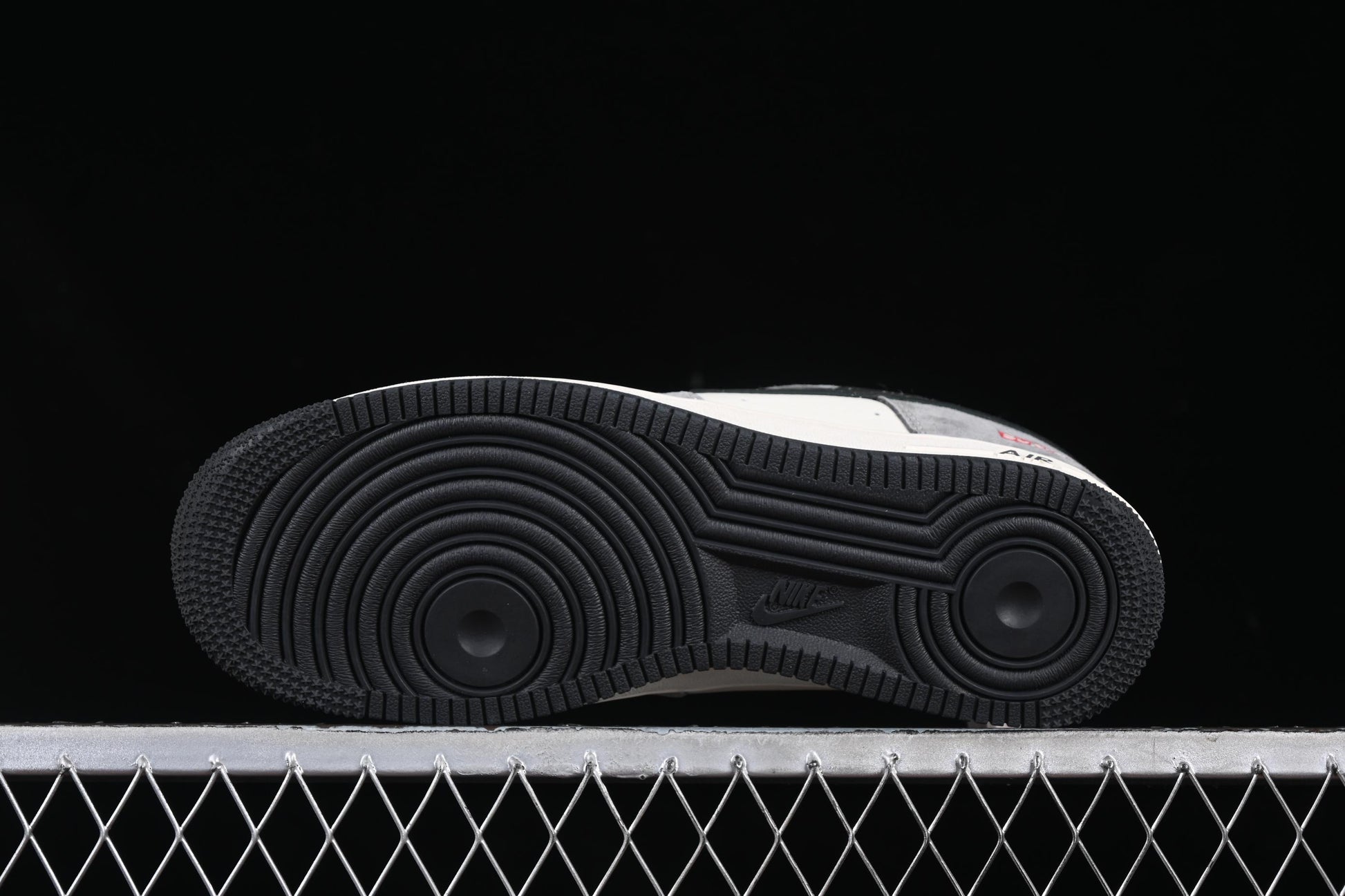 Nike Air Force 1 '07 Low Supreme Collaboration Black Grey Patchwork Casual Sneakers - XZ6188-792