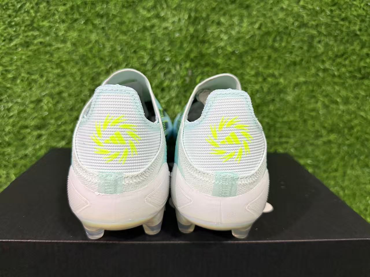 adidas F50 Elite Laceless FG