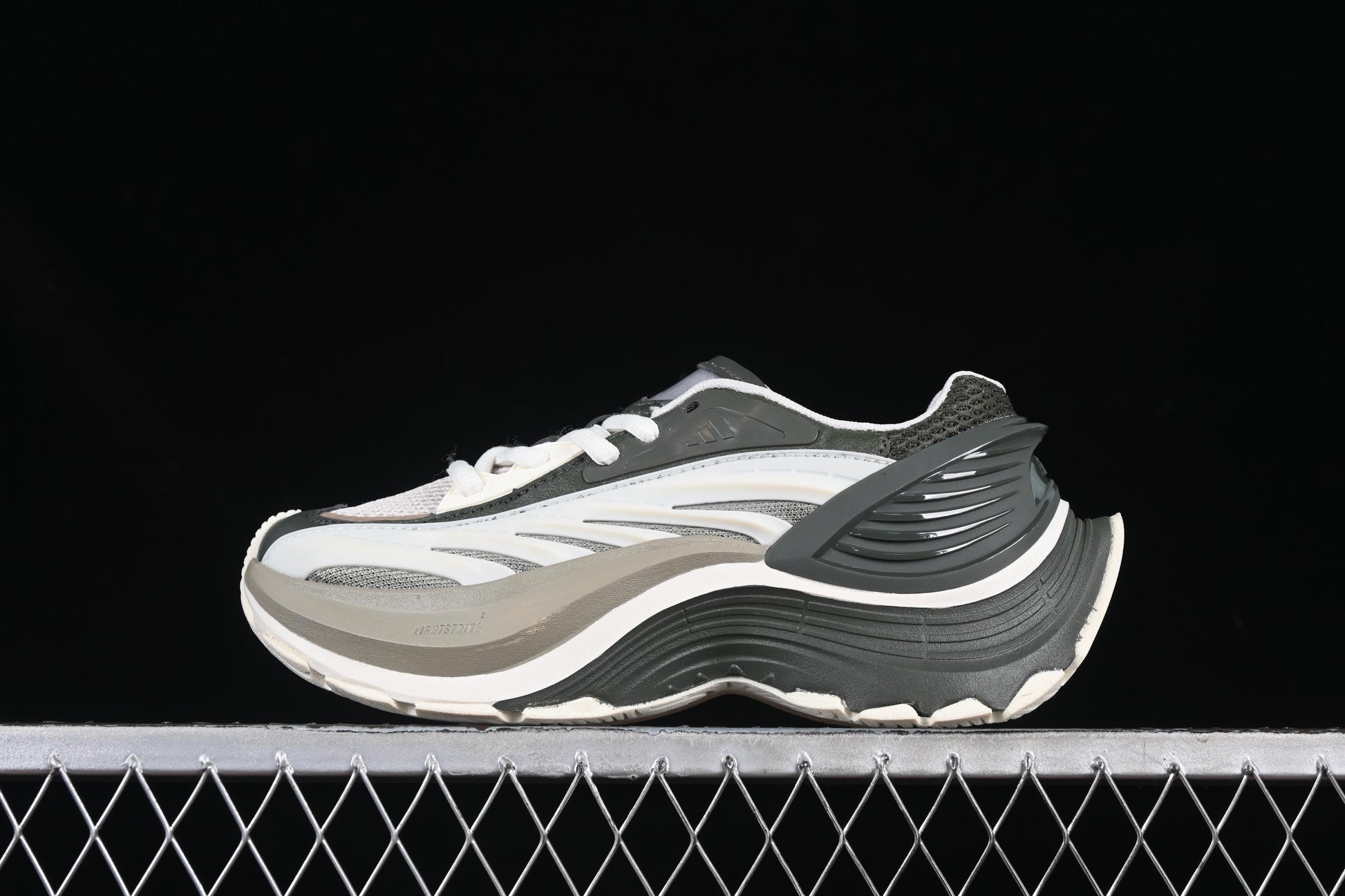 Adidas Vento XLG MTW Retro Casual Dad Shoes - JR6389