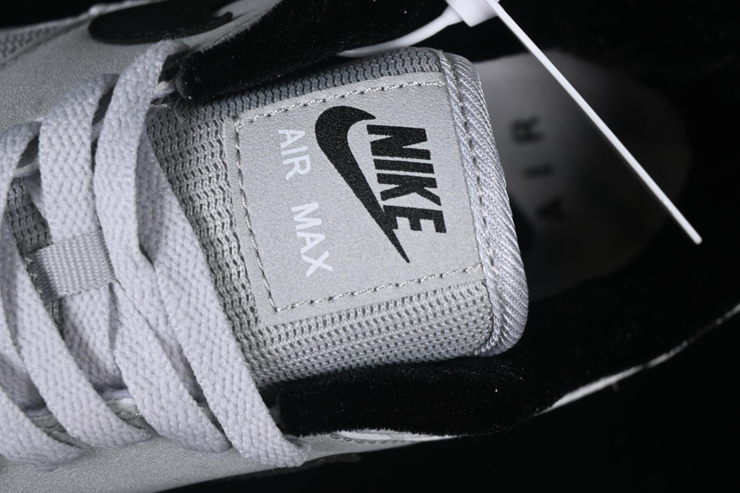 Nike Air Max 1 Retro Running Shoes with Half-Sole Air Cushion - FD2638-005