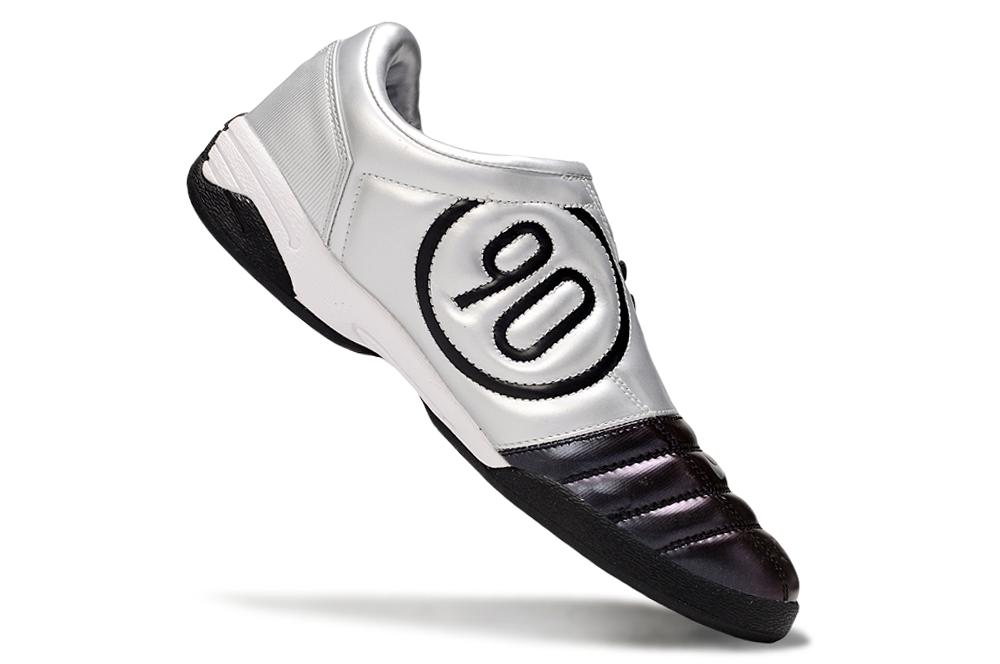 NIKE T90 IC