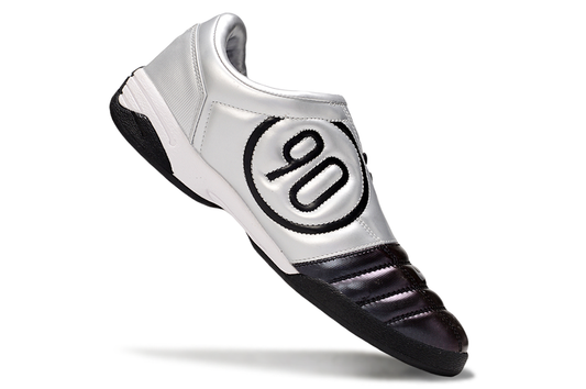 NIKE T90 IC