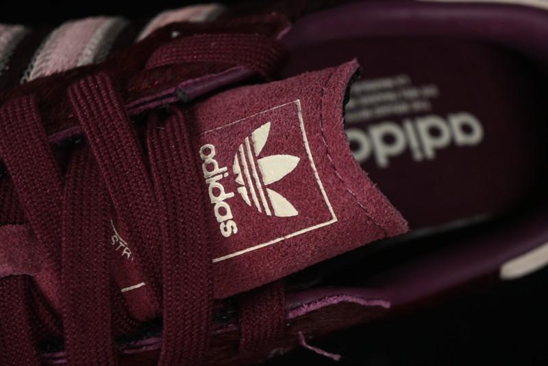 Adidas Samba OG Casual Sneakers with Classic Trefoil Logo - JP5330