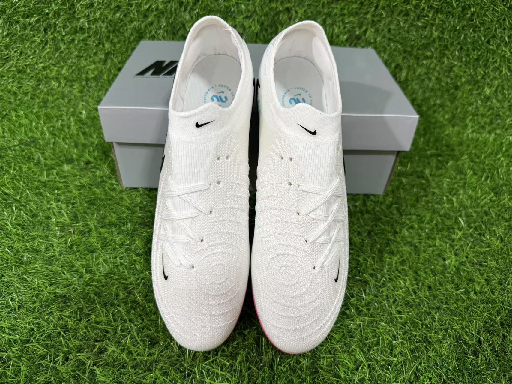 NIKE PHANTOM LUNA ELITE FG