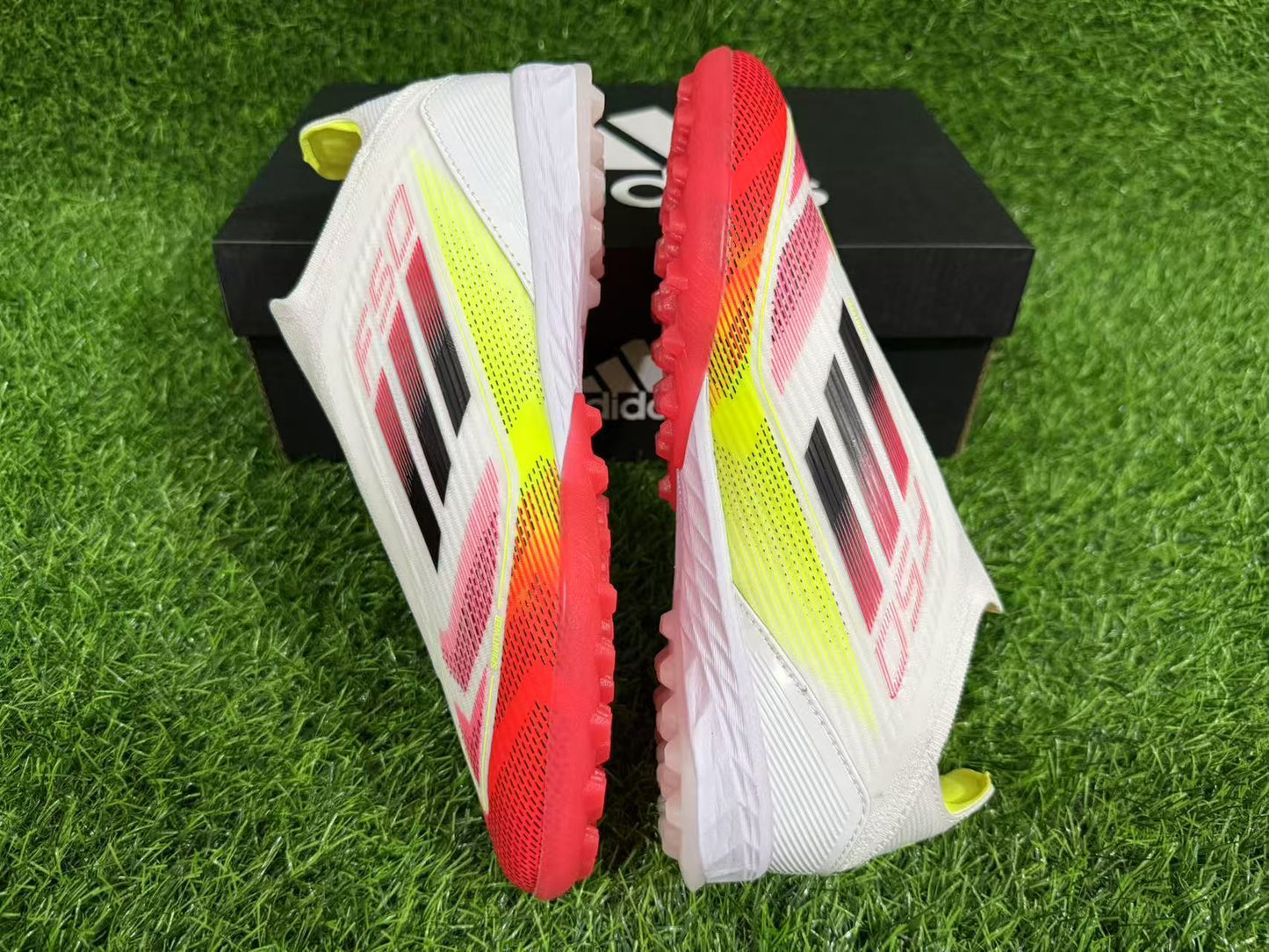 adidas F50 Elite Laceless TF