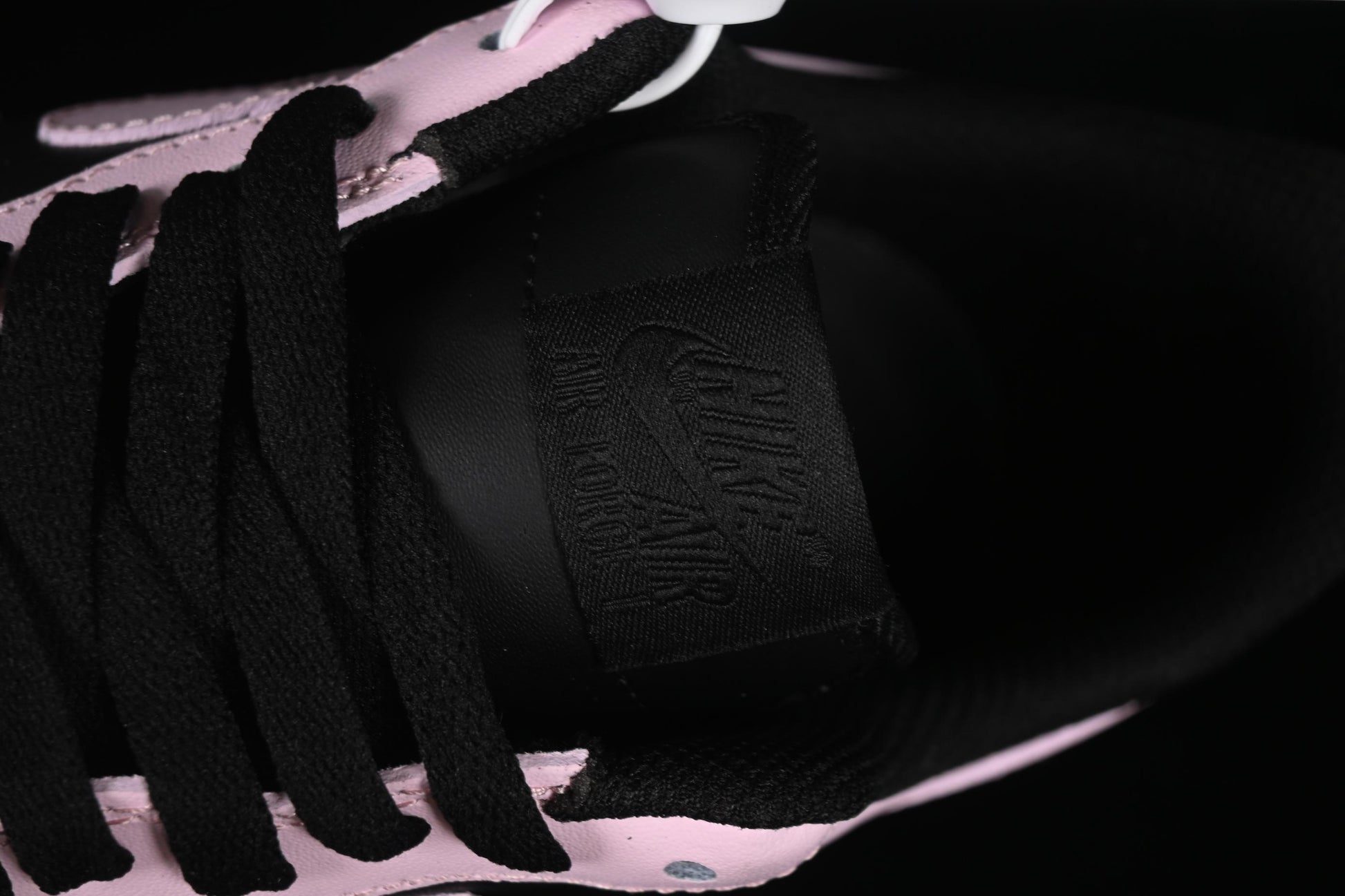 Nike Air Force 1'07 Low Casual Sneakers with Sweet Kitty Anime Theme - ZH0316-080