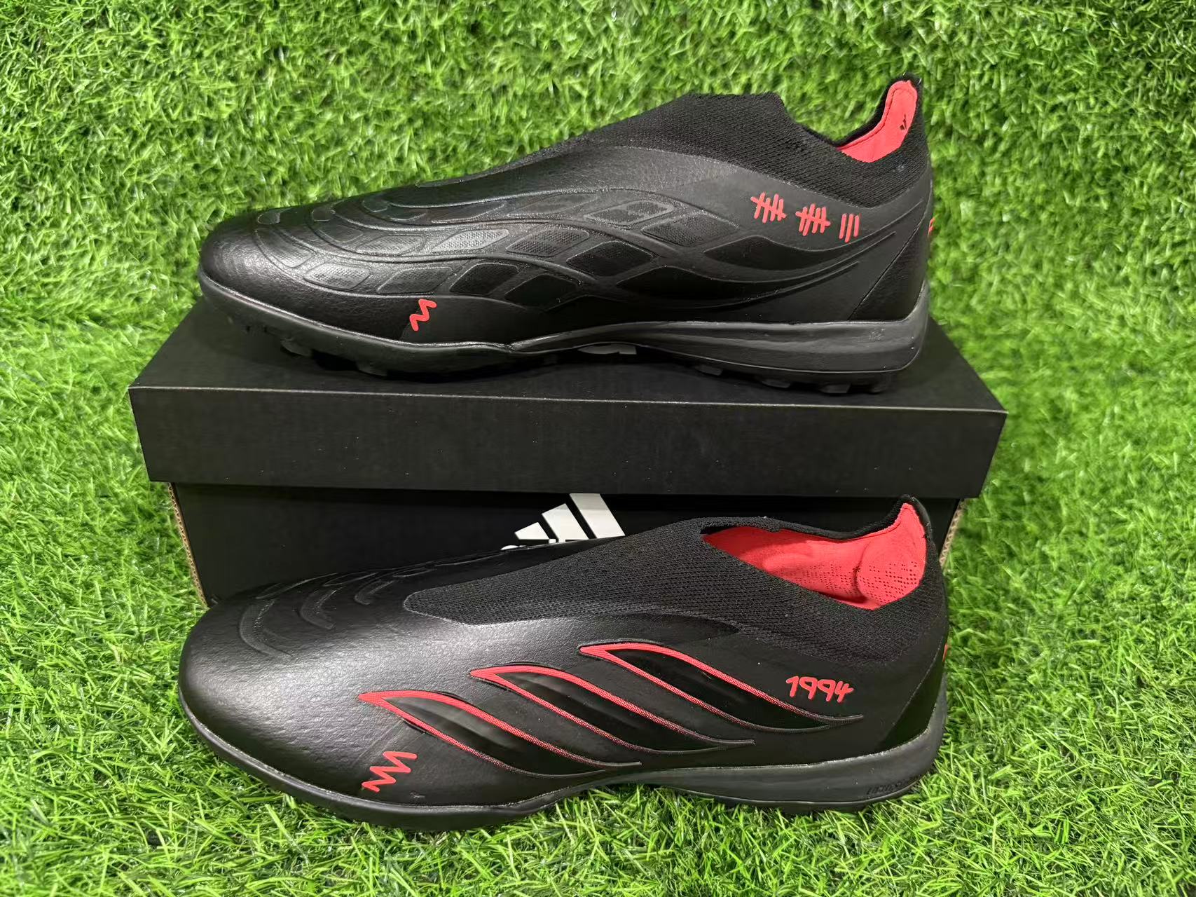 adidas 26 Predator Elite LL TF