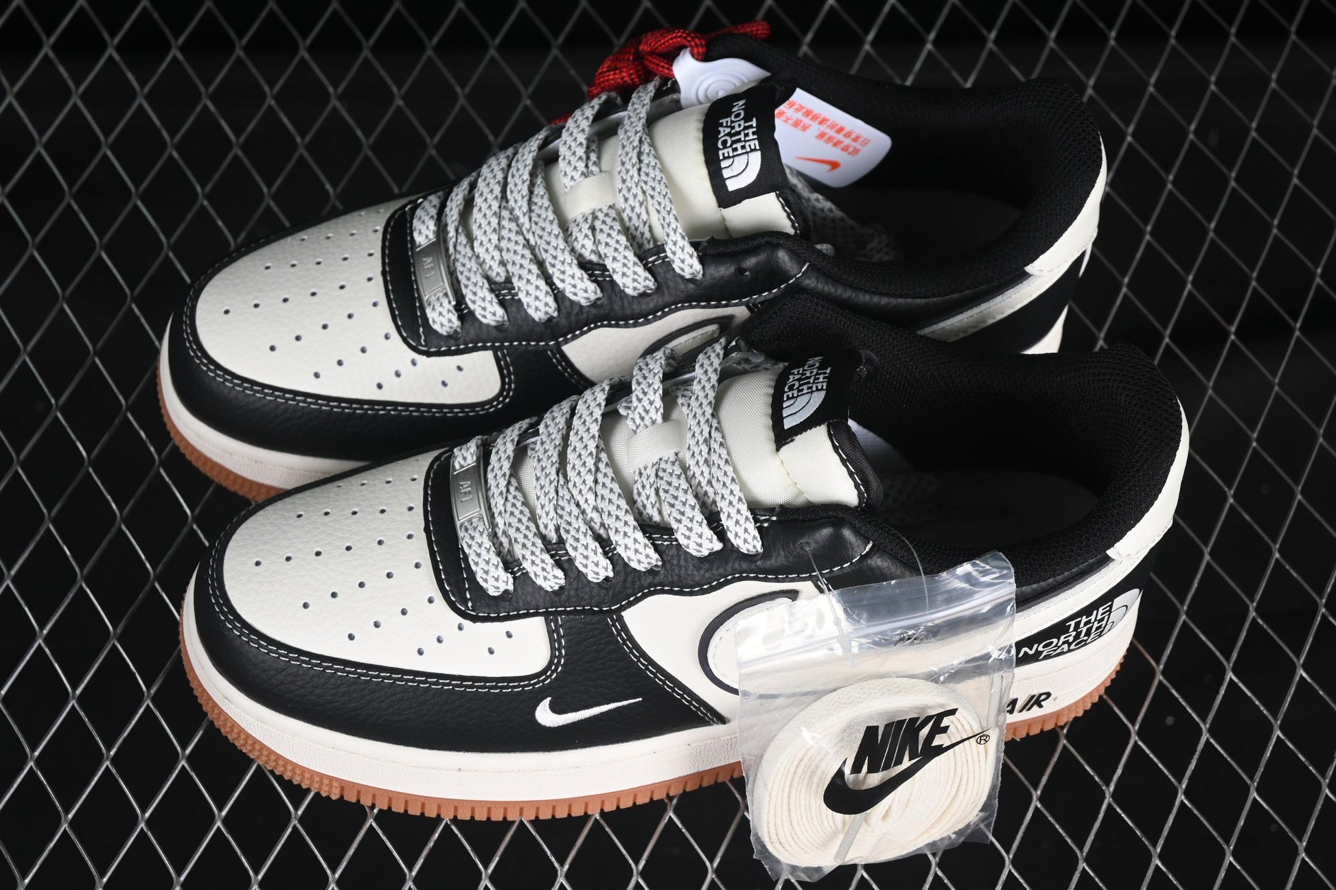Nike Air Force 1'07 Low The North Face Collaboration Black Lychee Pattern Gum Sole Casual Sneakers - XZ6188-114