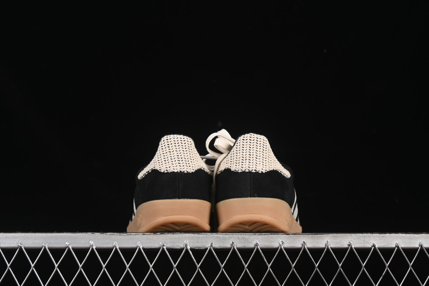 Adidas Originals Gazelle Indoor Retro Casual Shoes with Anti-Slip and Wear-Resistant Design - JI2755