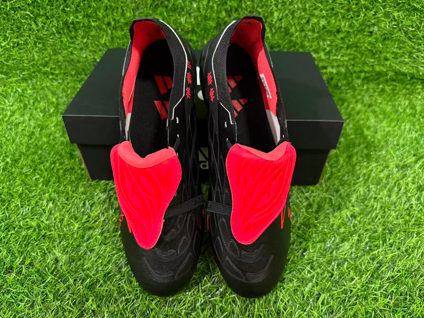 adidas 26 Predator Elite Tongue FG
