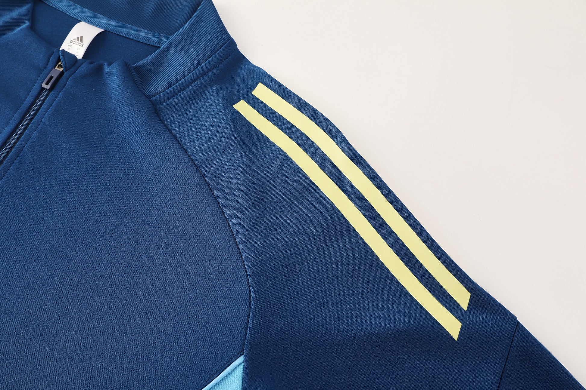 AB09 Azure S-2XL